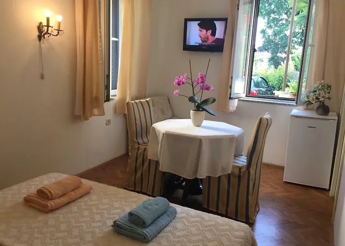 Maison d'hôtes Tusculum 3*